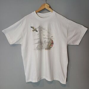 Vintage 90s Lighthouse Embroidered Graphic Tee Shirt White Womens Large Coastal